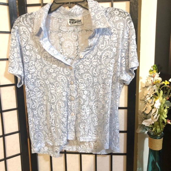 90’s Retro Lightweight Top - Picture 10 of 10